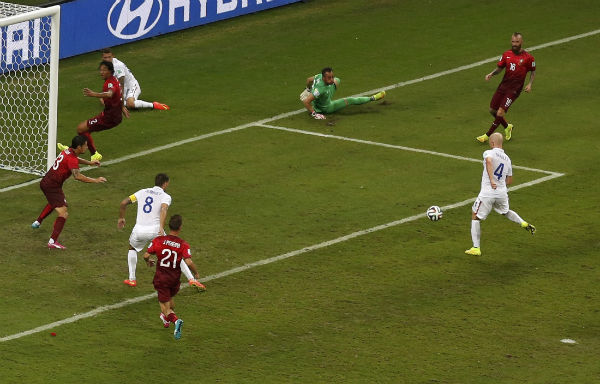 United States Soccer Score 1-1 Live Online Group G World ...