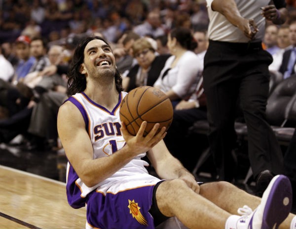 Phoenix Suns' Luis Scola 