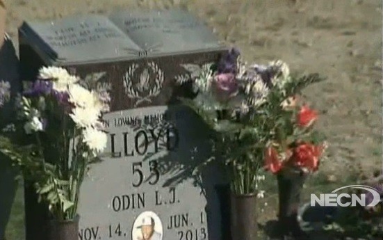 Aaron Hernandez victim Odin Lloyd's grave