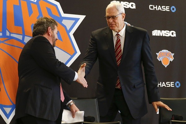 Phil Jackson (R) and New York Knicks owner James Dolan