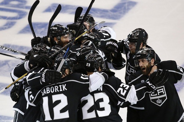 Los Angeles Kings celebrate after defeating the New York Rangers
