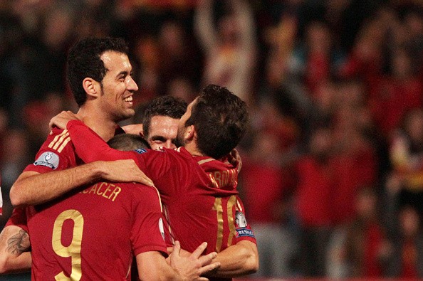 Sergio Busquets of Spain celebrates with his teammates 