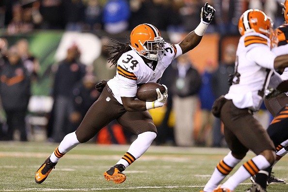 Isaiah Crowell #34 of the Cleveland Browns