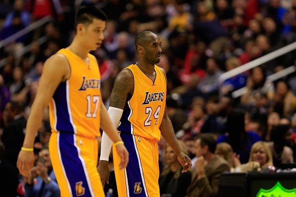 Jeremy Lin #17 and Kobe Bryant #24 of the Los Angeles Lakers