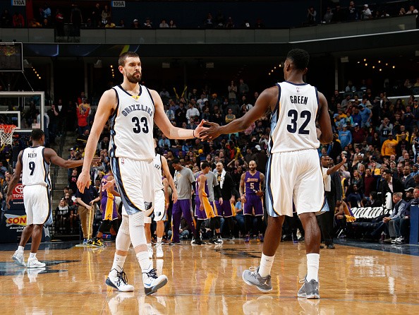 Marc Gasol #33 and Jeff Green #32 