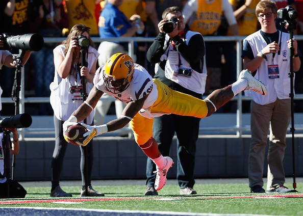 Wide receiver Jaelen Strong #21 of the Arizona State Sun Devils 