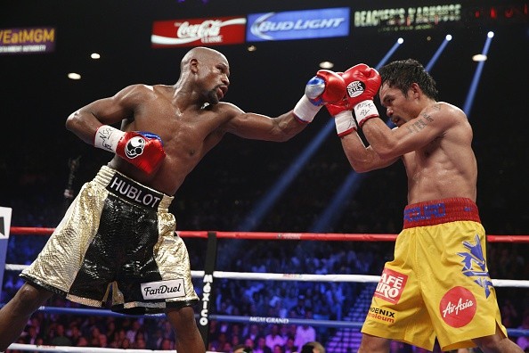 US boxer Floyd Mayweather Jr., (L) and Manny Pacquiao