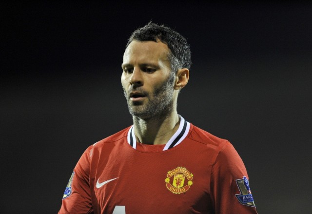 Manchester United Transfer News: Ryan Giggs Says Robin Van ...