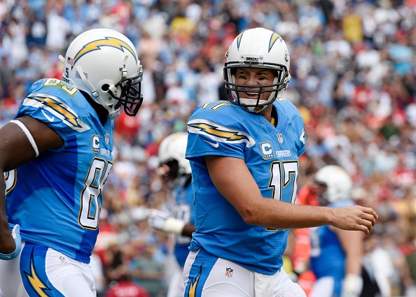 Philip Rivers #17 of the San Diego Chargers congratulates teammate Antonio Gates #85 on his touchdown against the Kansas City Chiefs