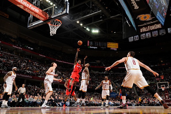 Jamal Crawford #11 of the Los Angeles Clippers shoots the ball against the Cleveland Cavaliers