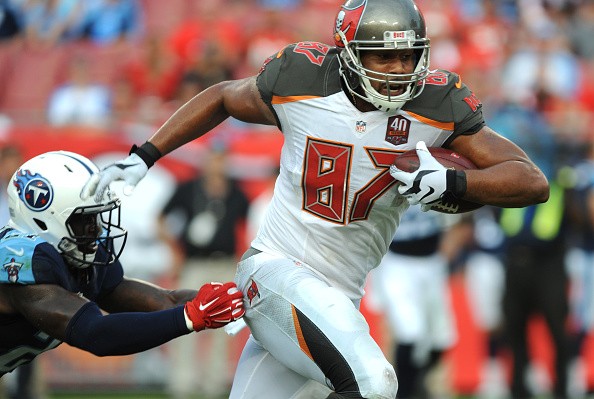 Tight end Austin Seferian-Jenkins #87 of the Tampa Bay Buccaneers