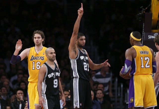 Tim Duncan vs. Lakers