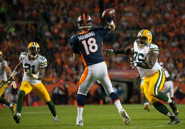 Quarterback Peyton Manning #18 of the Denver Broncos 