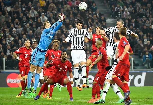 Bayern Munich's German goalkeeper Manuel Neuer