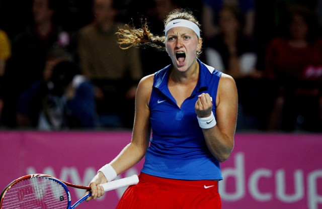 Tennis Star Petra Kvitova Badly Hurt  with Knife Attack in Home Invasion