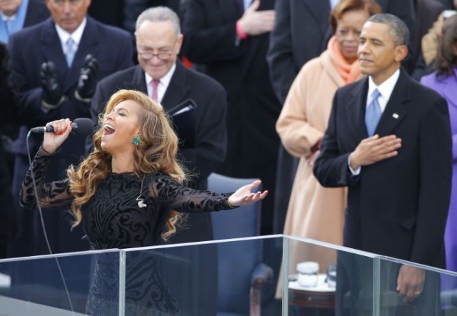 Beyonce Signs at Presidential Inaguration