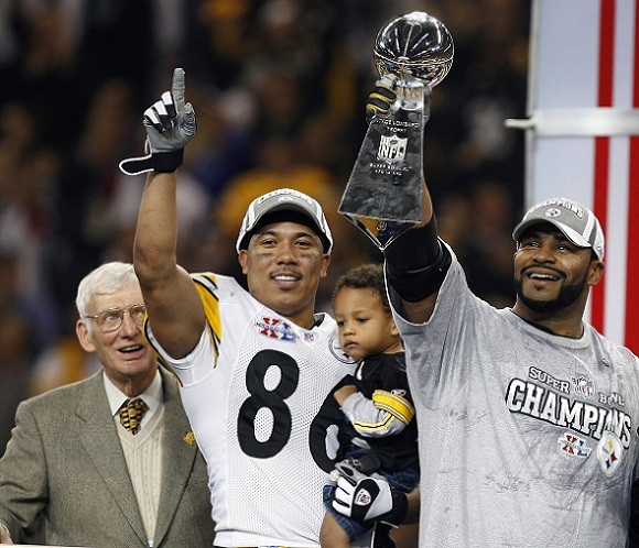 Pittsburgh Steelers Jerome Bettis holds up The Vince Lombardi Trophy with teammate and Super Bowl MVP Hines Ward
