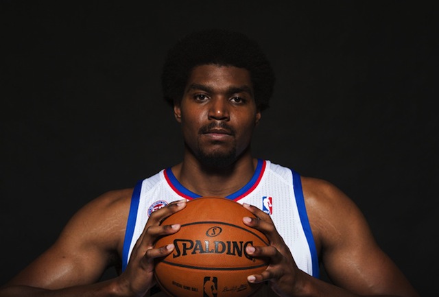 Andrew Bynum Receives Knee Injections.