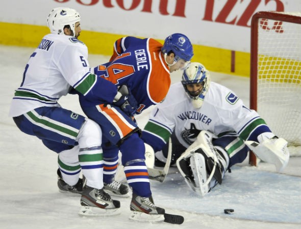 Vancouver Canucks vs. San Jose Sharks Live Stream: Watch Free Online As Roberto Luongo Toronto ...